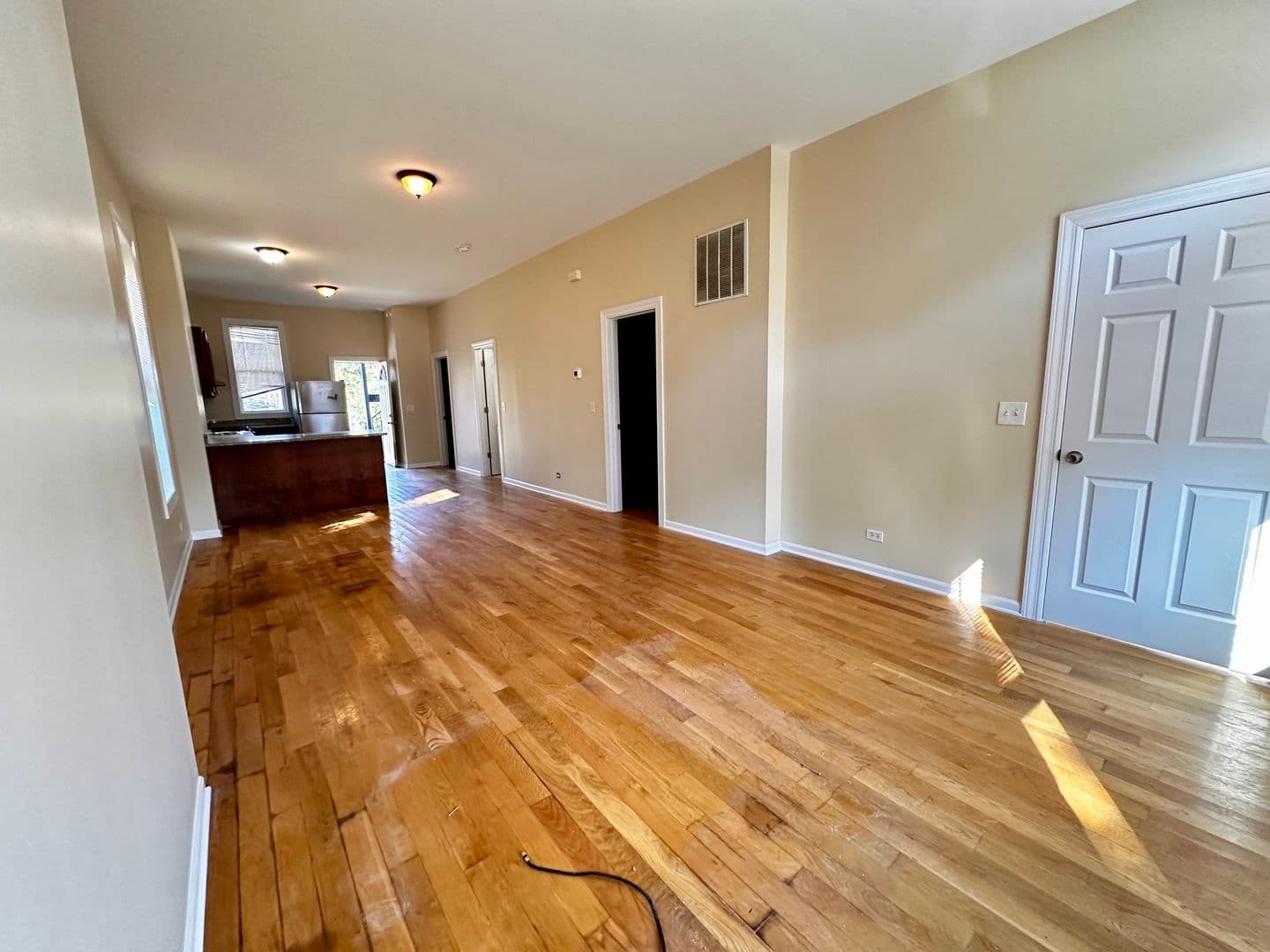 Chicago Apartment: 2624 West 15th Street