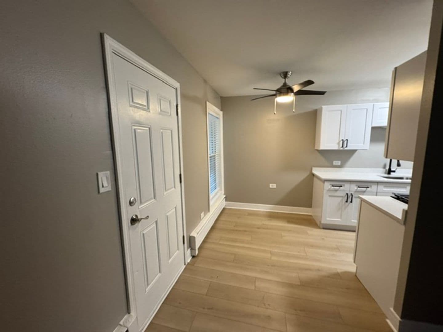 Glen Ellyn Apartment: 21 N. Main St.