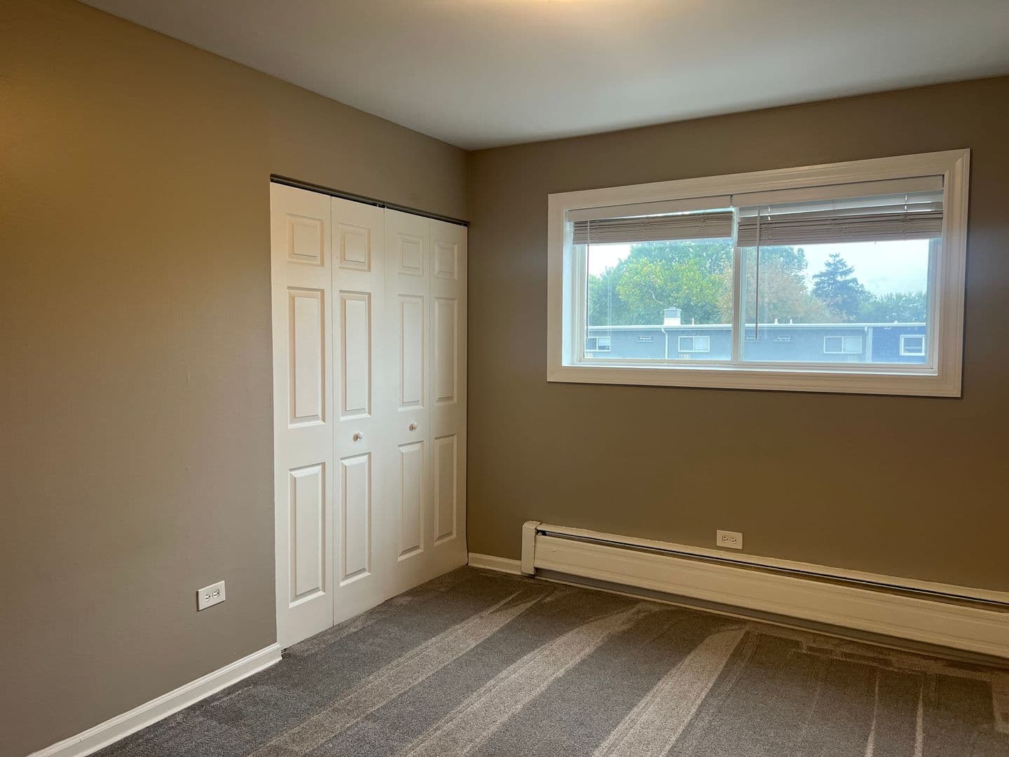 Glen Ellyn Apartment: 21 N. Main St.