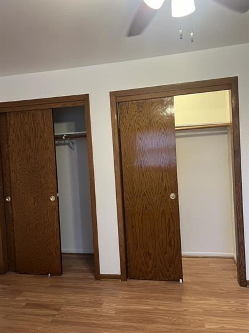 Palos Hills Apartment: 11235 Moraine Drive