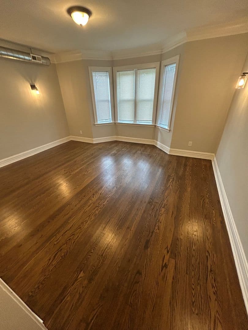 Riverside Apartment: 215-19 West Quincy Street