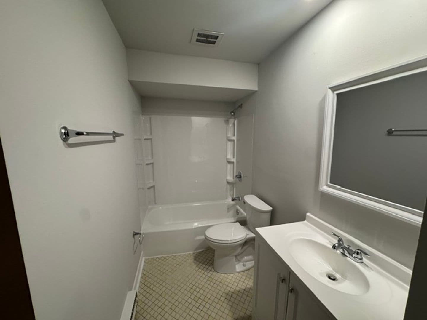 Alsip Apartment: 4329 West Park Lane Drive