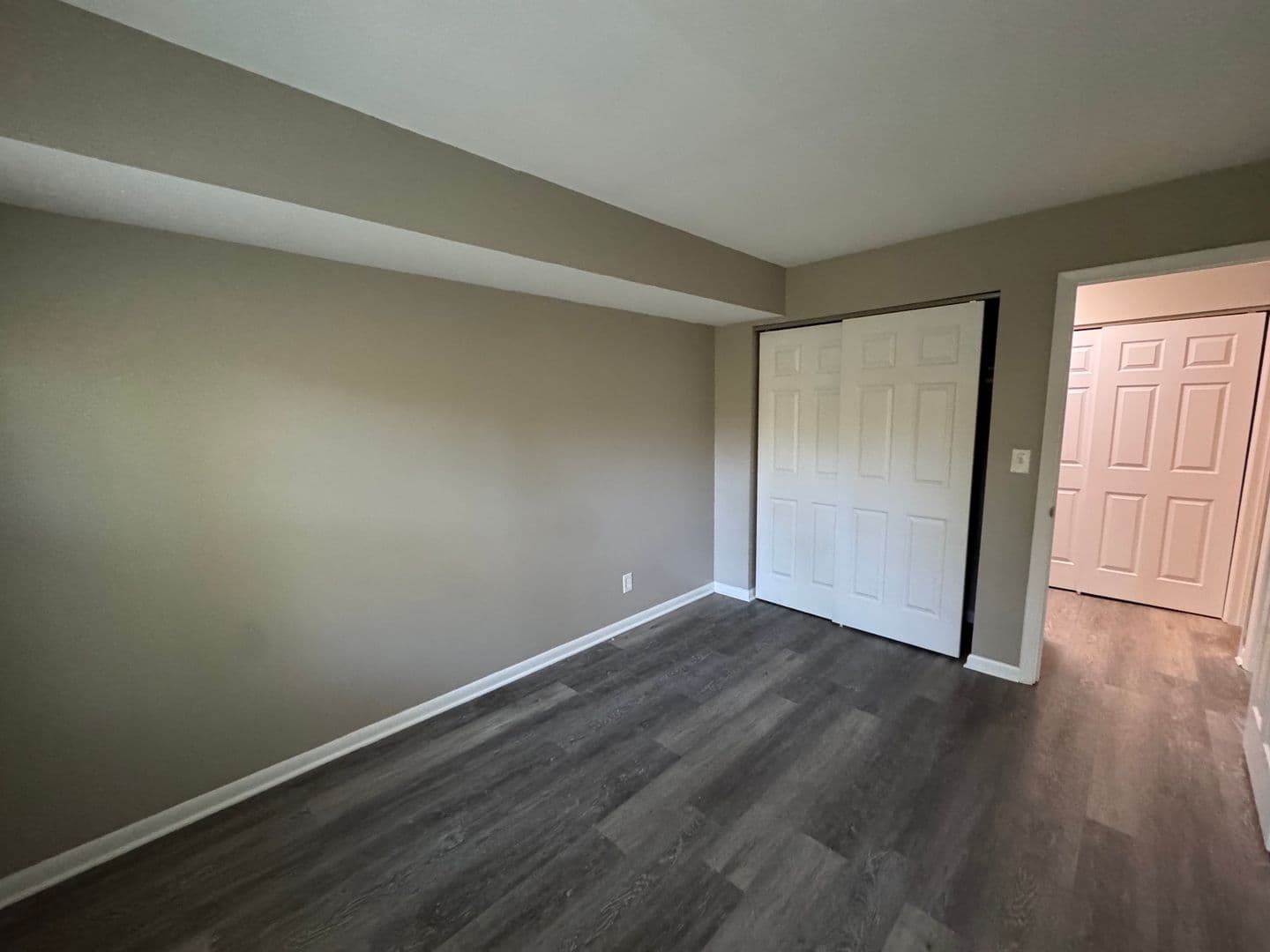 Aurora Apartment: 1603 Reckinger Road