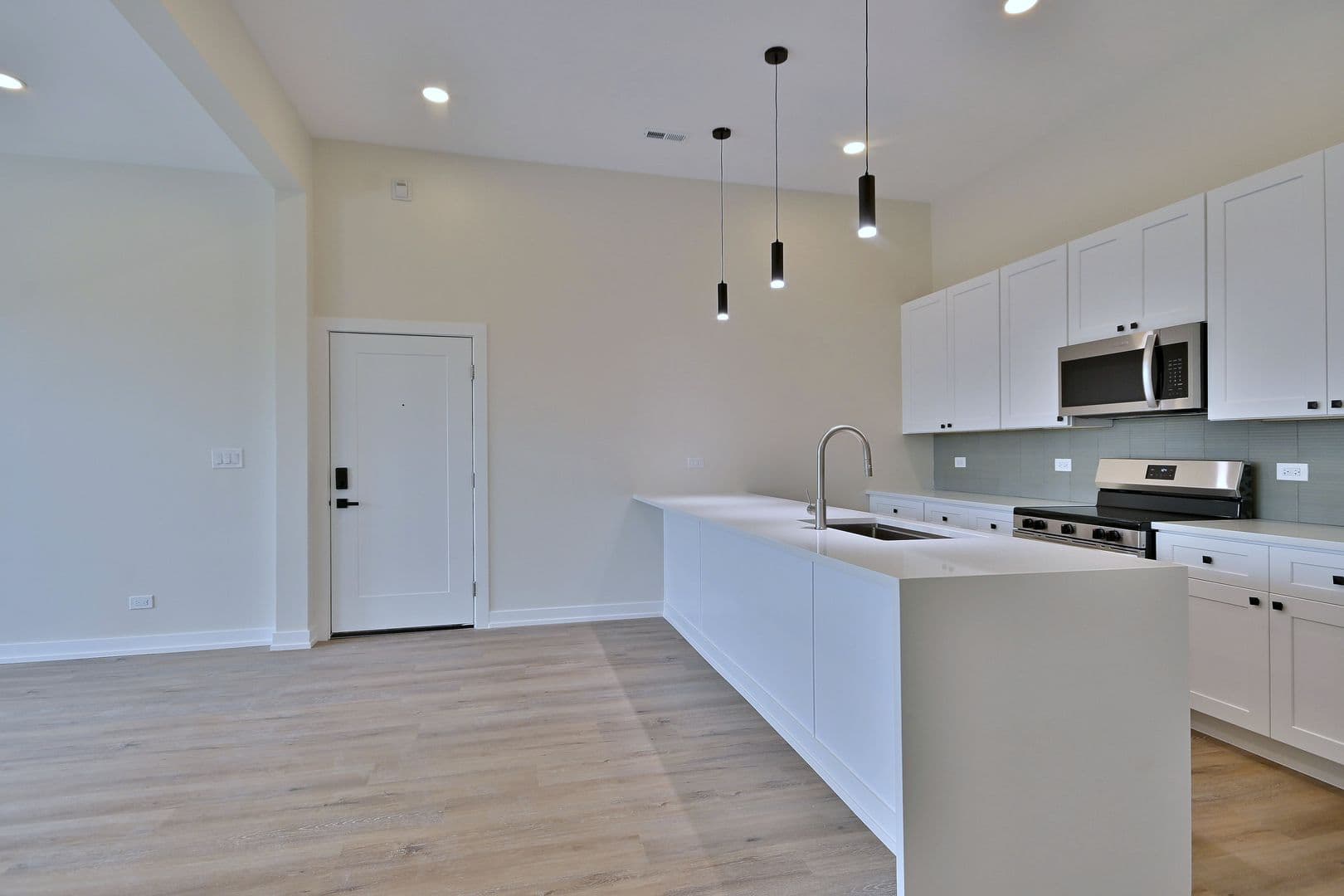 Forest Park Apartment: 7512-7522 Madison Street
