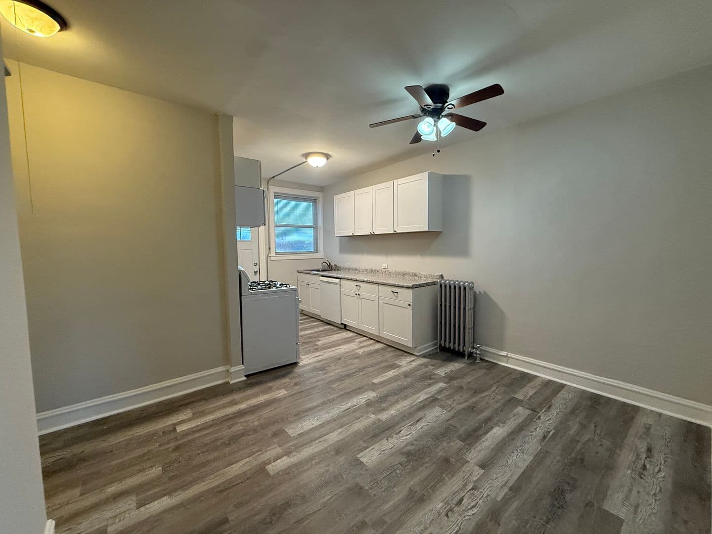 Berwyn Apartment: 3249-51 S Kenilworth Avenue