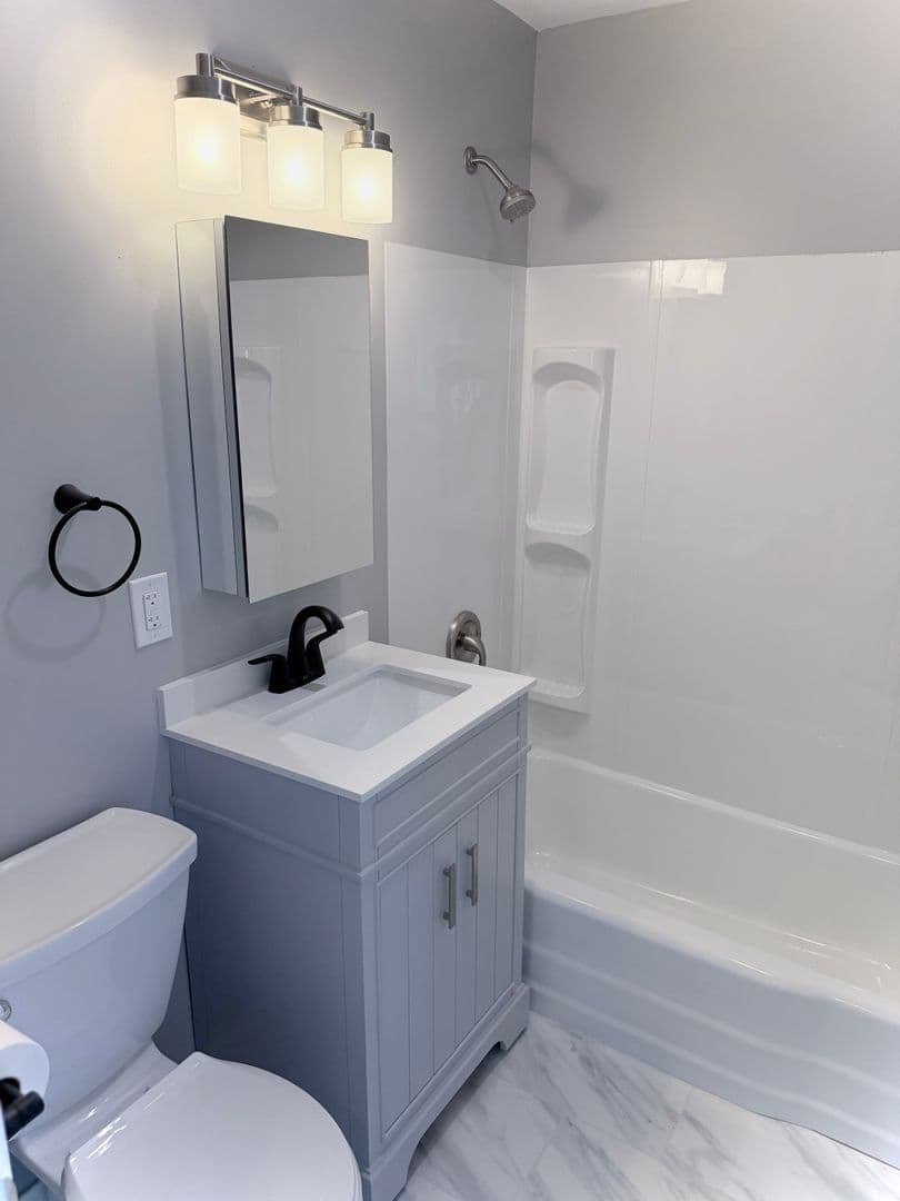 Melrose Park Apartment: 2069 North 18th Avenue