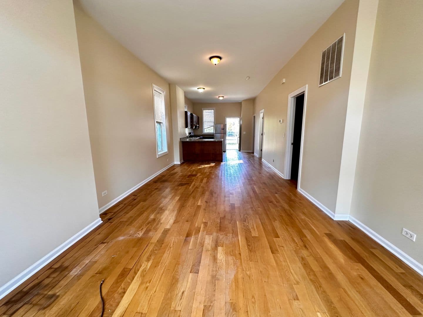 Chicago Apartment: 2624 West 15th Street