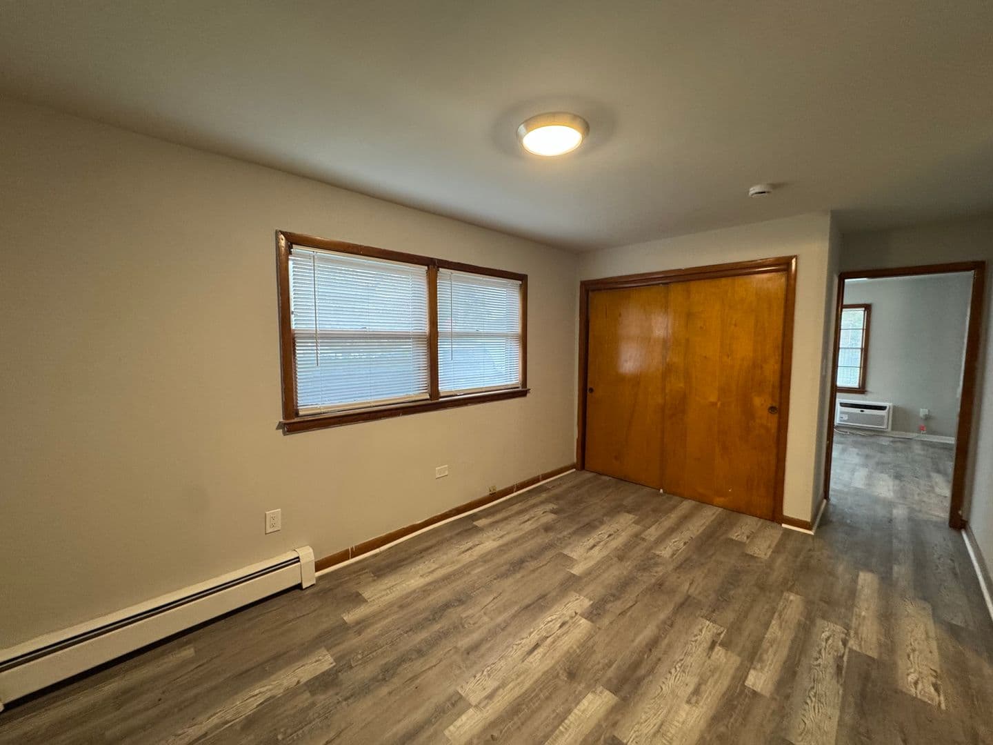 Blue Island Apartment: 2449 West 119th Street