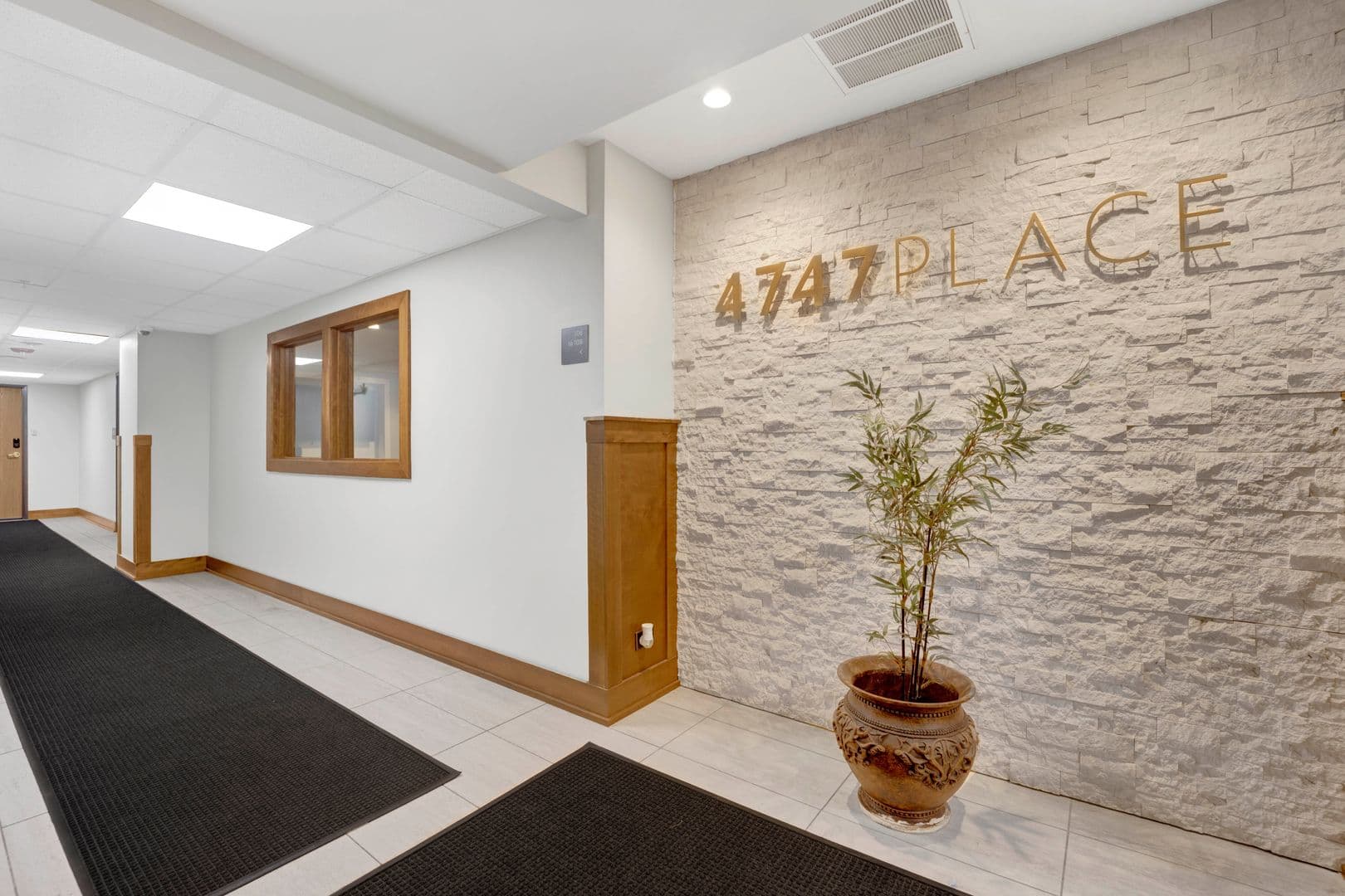 Cicero Apartment: 4747 19th Street