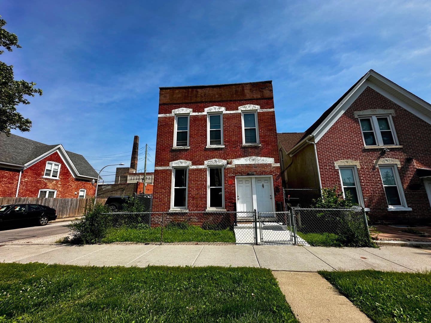Chicago Apartment: 2624 West 15th Street