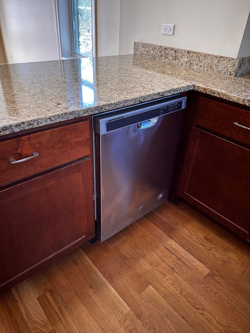 Chicago Apartment: 2624 West 15th Street