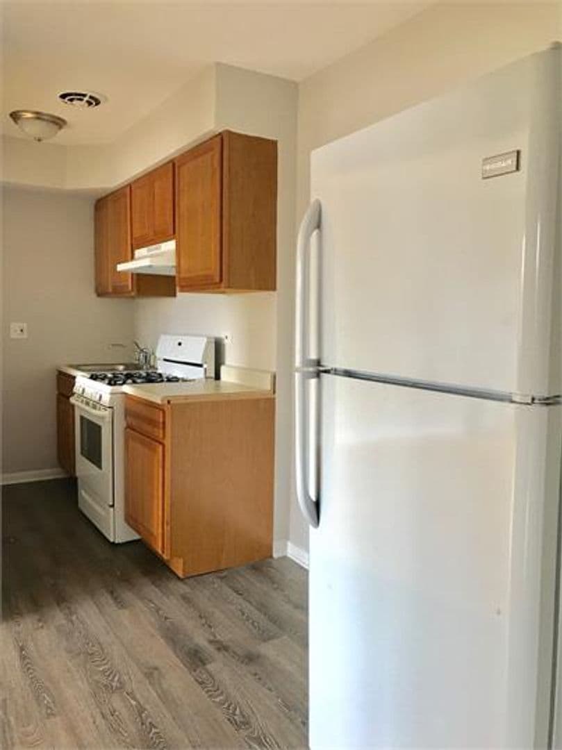 Melrose Park Apartment: 1500-04 North 22nd Avenue