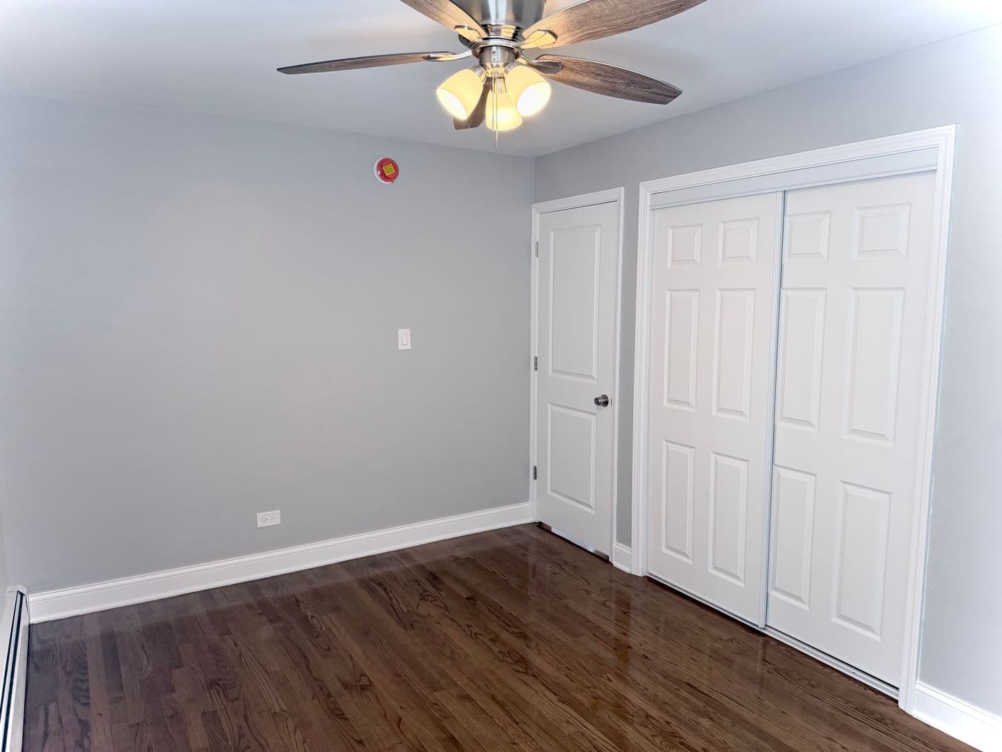 Melrose Park Apartment: 2069 North 18th Avenue