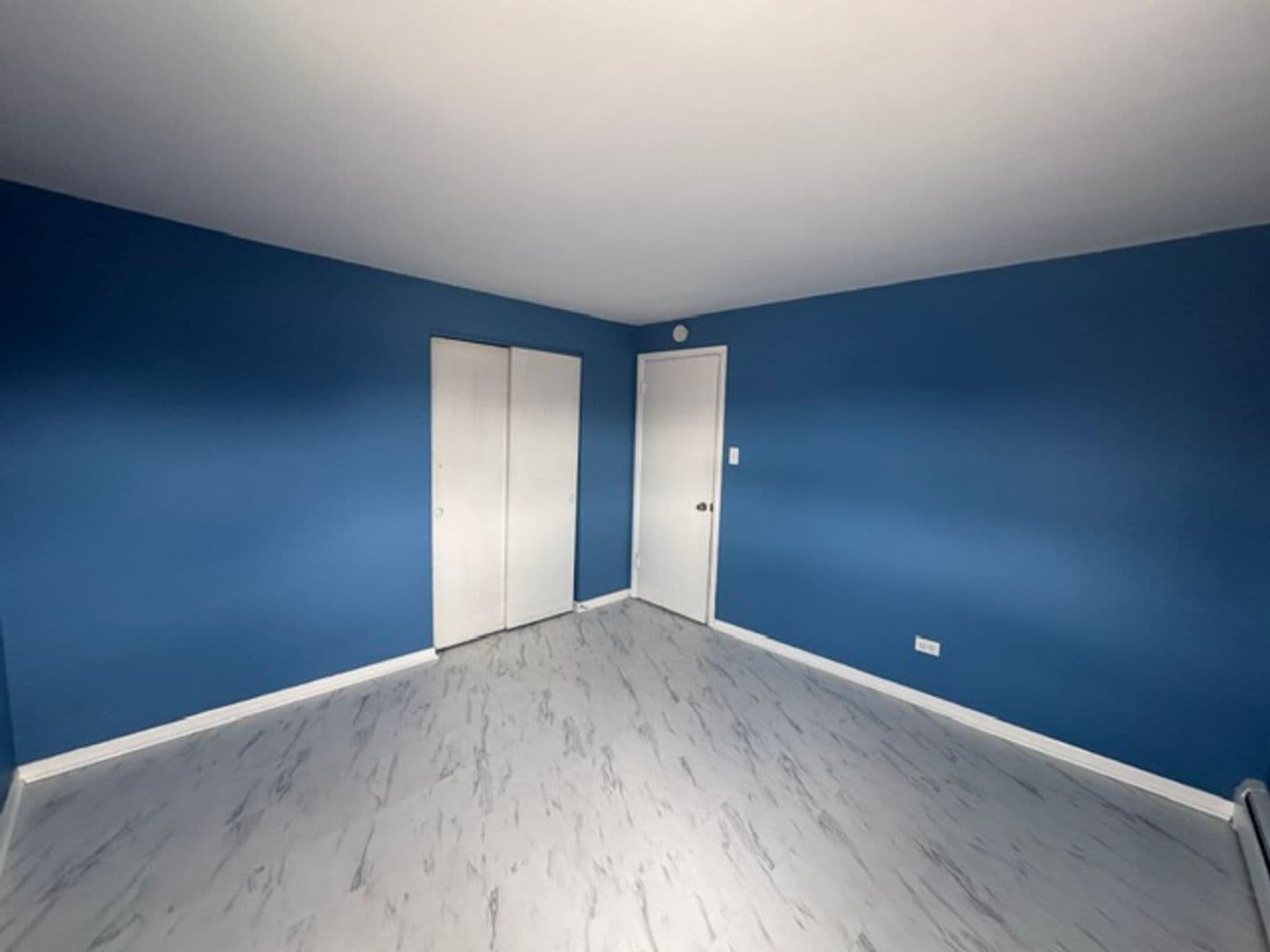 Midlothian Apartment: 14642 Keystone Avenue