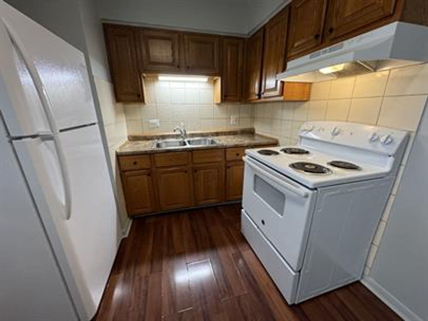 Melrose Park Apartment: 2012 North 17th Avenue