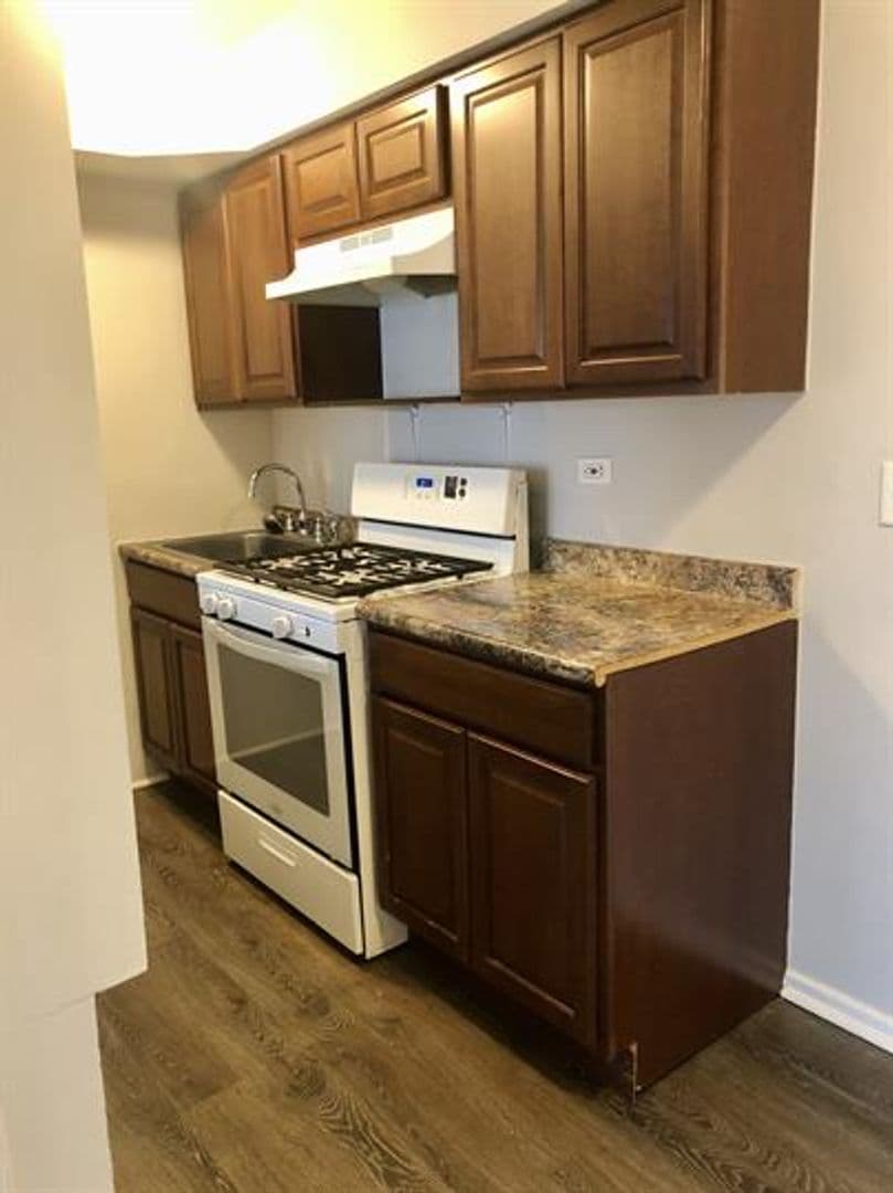 Melrose Park Apartment: 1500-04 North 22nd Avenue
