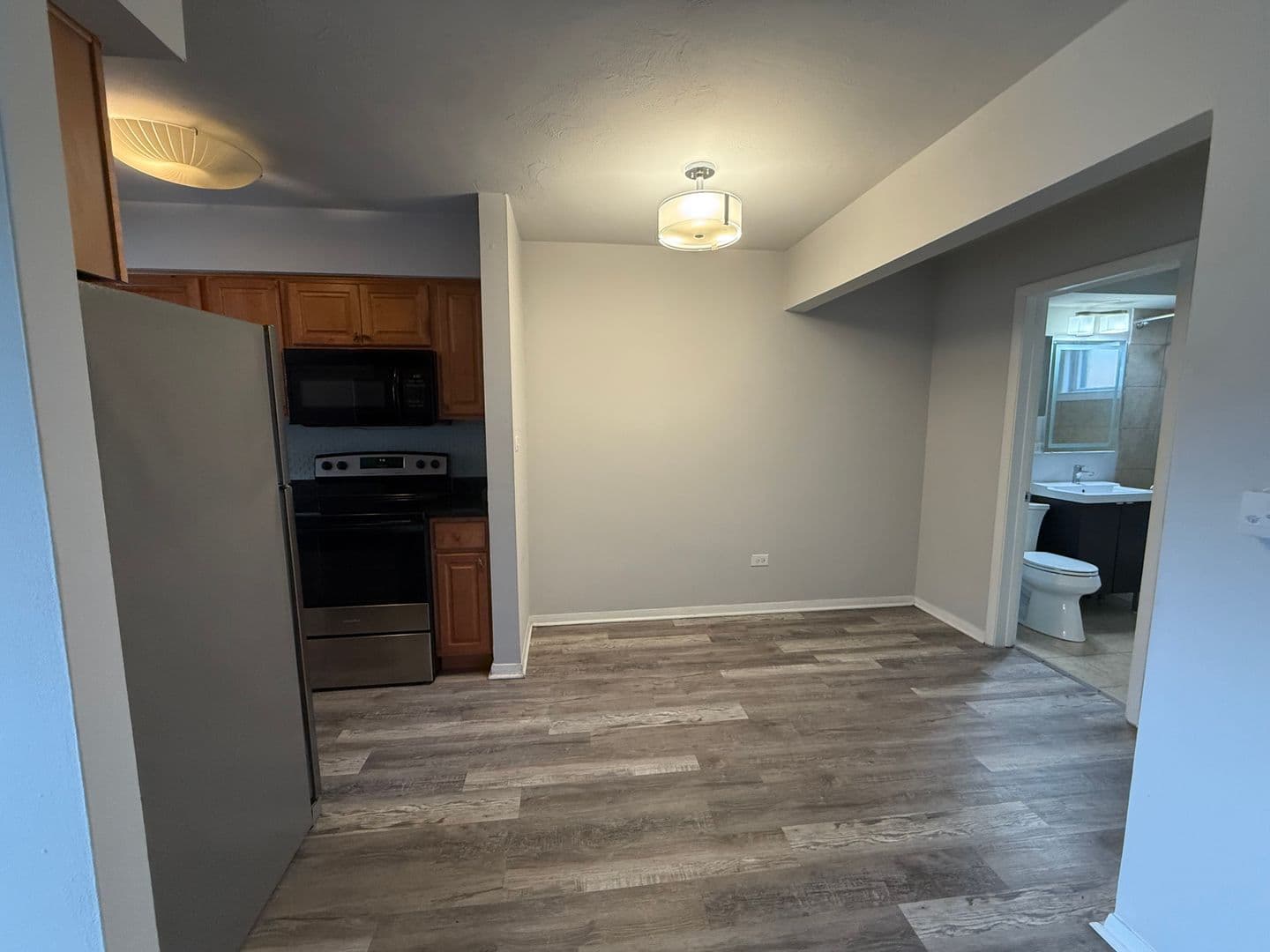 Cicero Apartment: 6046 West Pershing Road