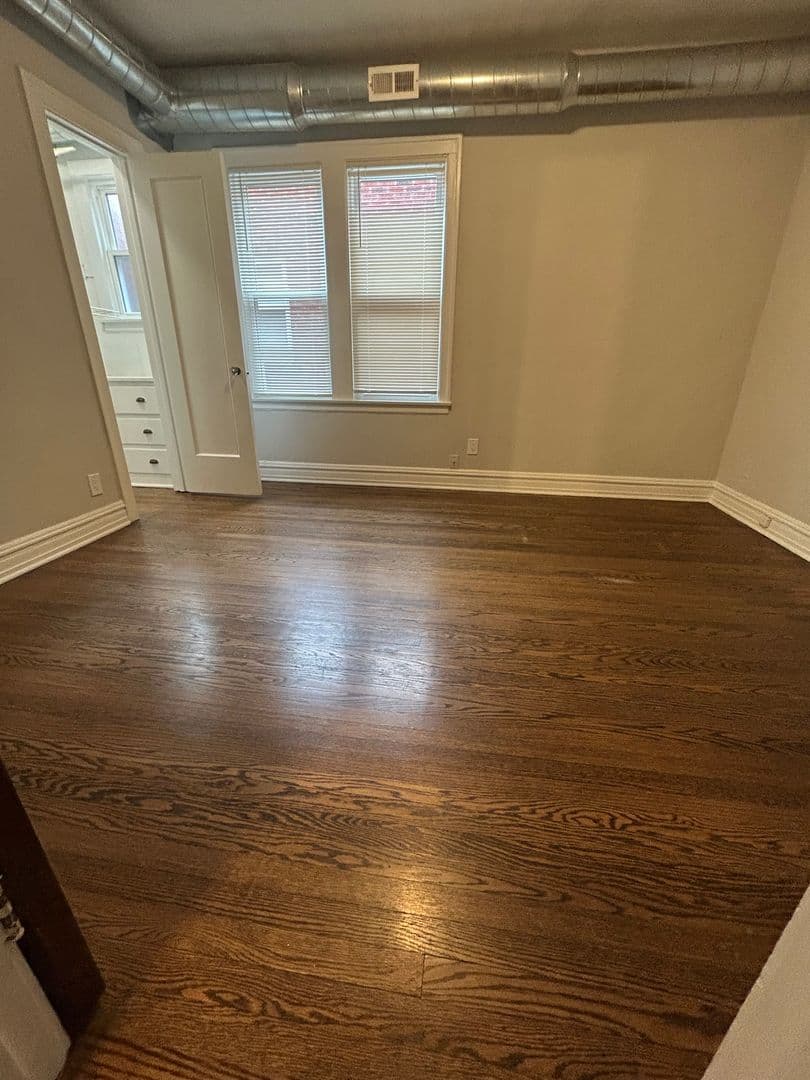 Riverside Apartment: 215-19 West Quincy Street