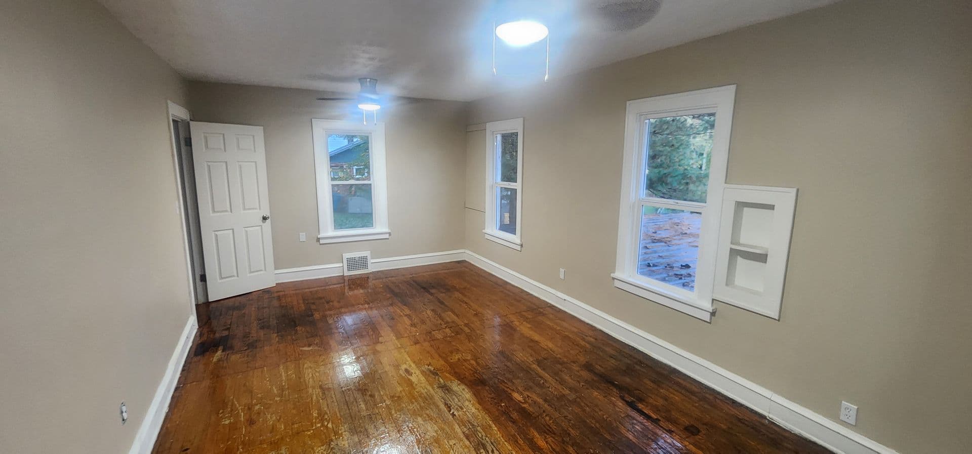 North Olmsted House: 31238 Lorain Road