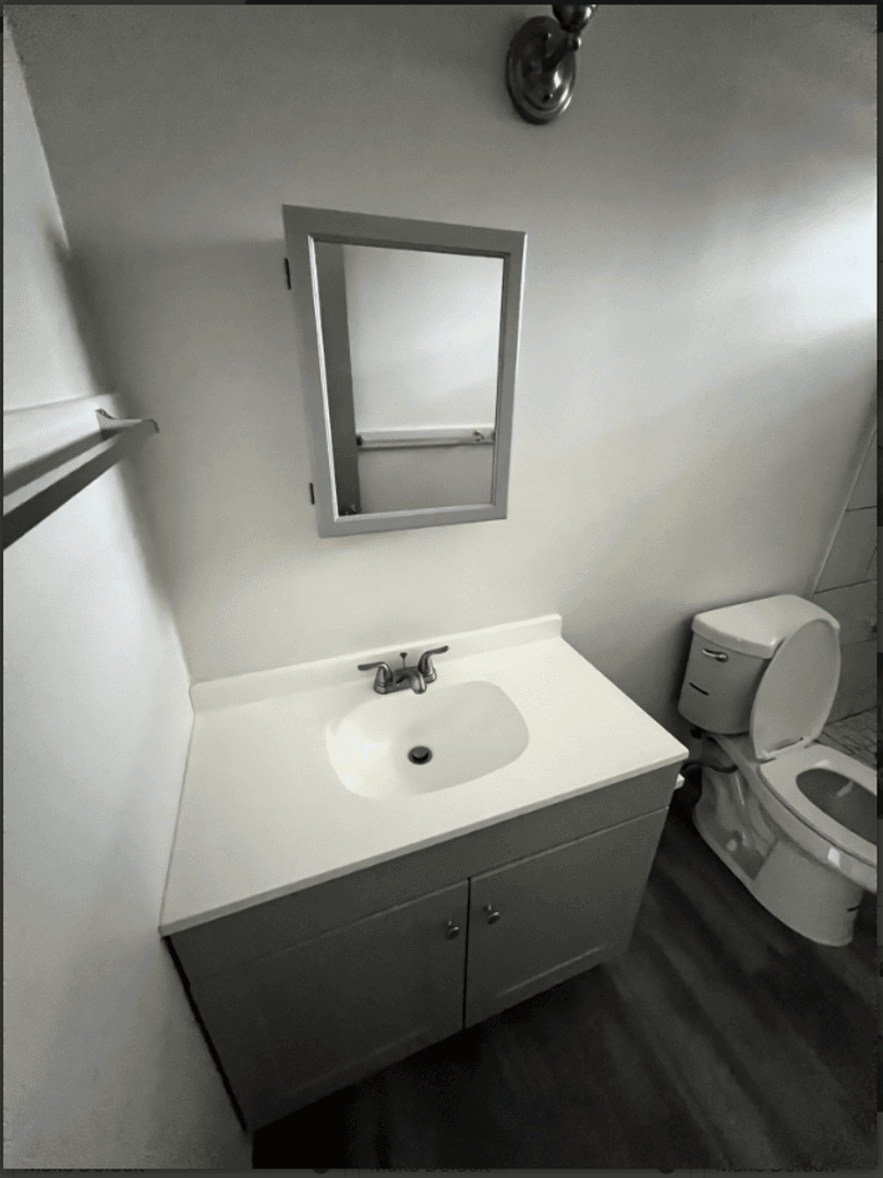 Honolulu Apartment: 910 Birch Street