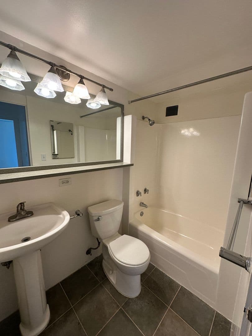 Honolulu Condo: 1050 Kinau Street