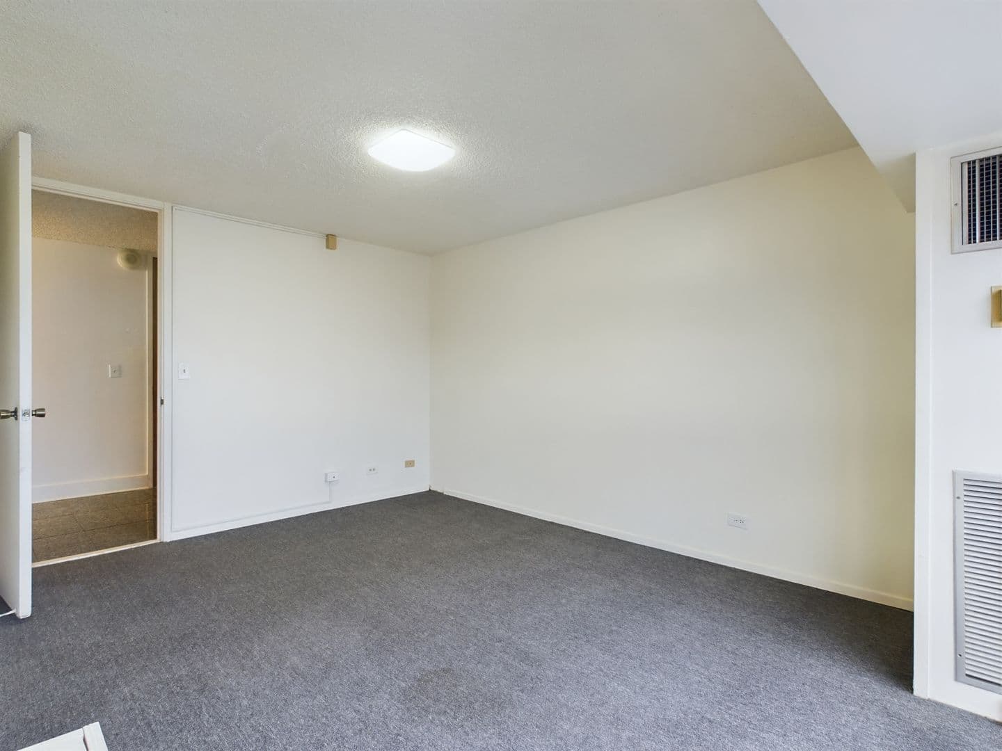 Honolulu Condo: 1750 Kalakaua Ave