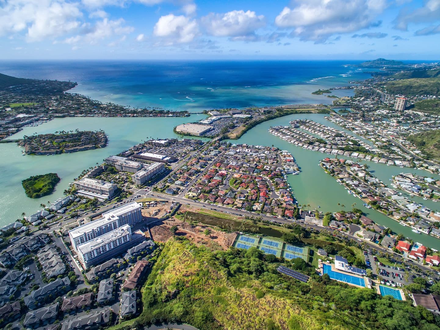 Honolulu Apartment: 7002 Hawaii Kai Drive