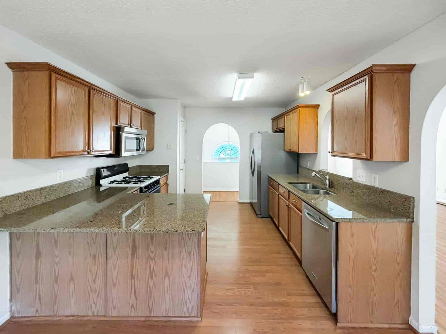 Austell House: 4902 Jocks Ln