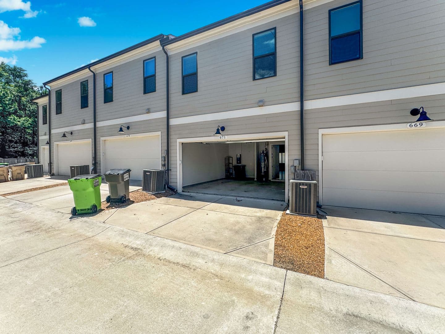 Woodstock Townhome: 671 Stickley Oak Way