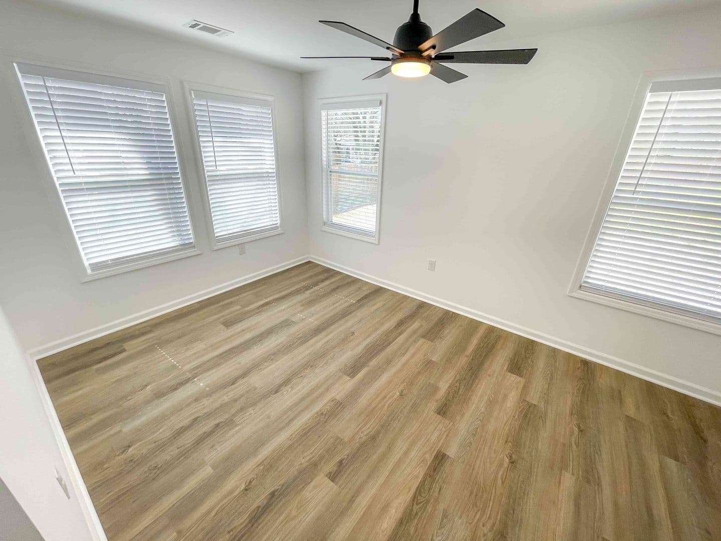 Atlanta House: 167 Racine St SW