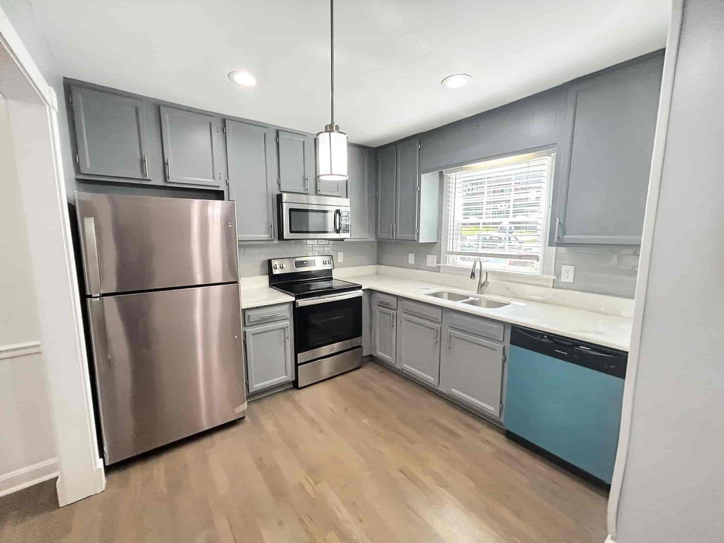 Smyrna House: 1044 Oaks Pkwy Se