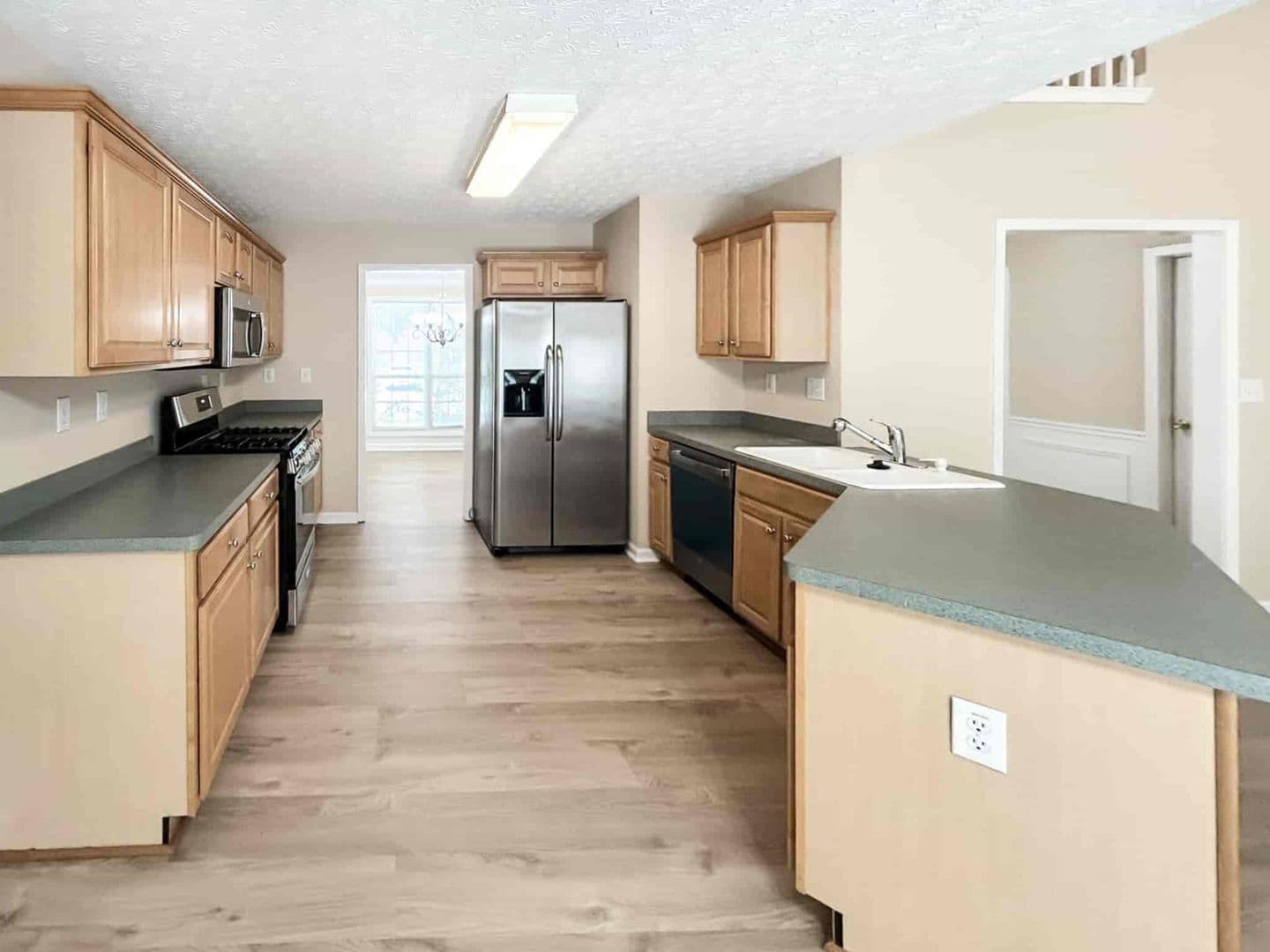 Mableton House: 6090 Farmwood Way SE