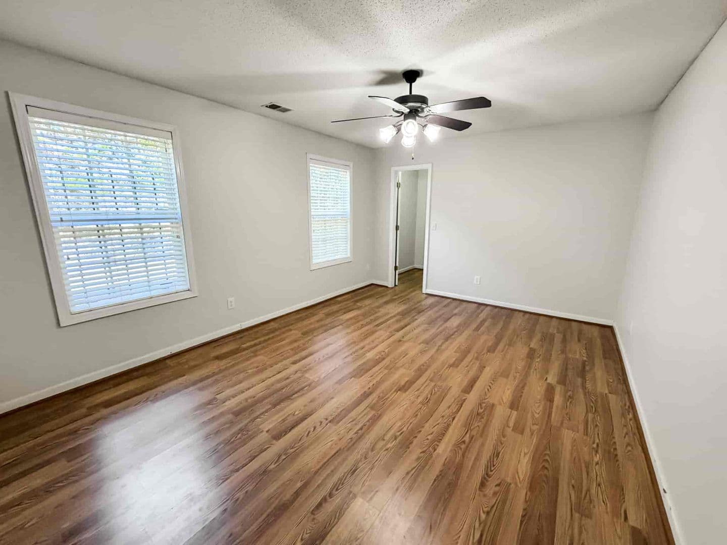 Austell House: 4902 Jocks Ln