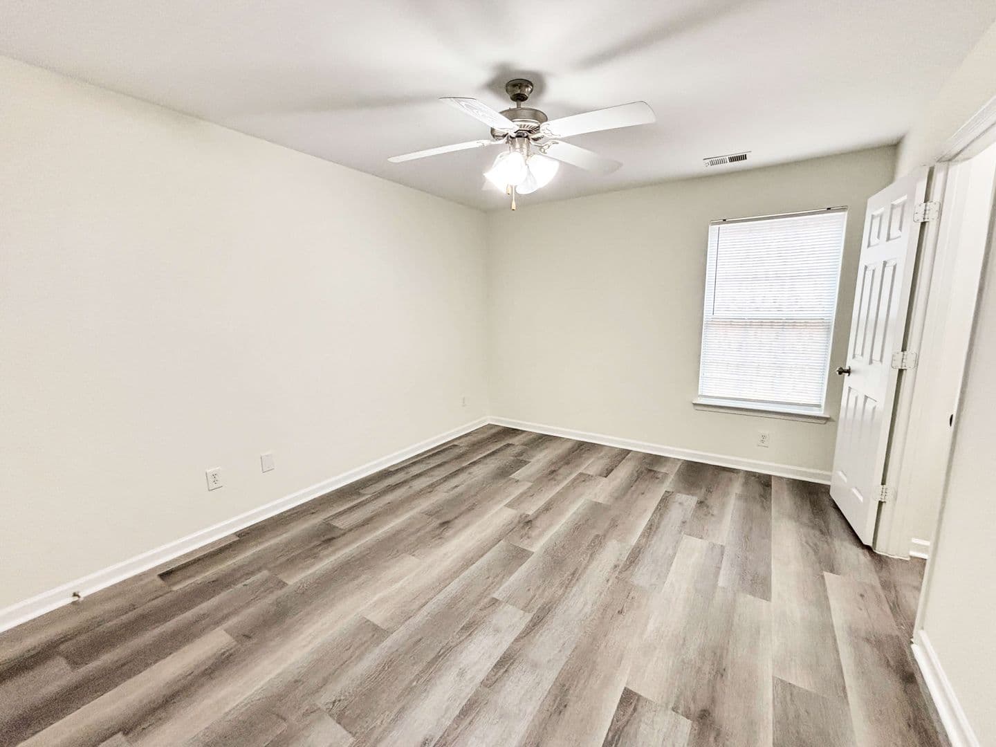Cartersville House: 1402 Stonehaven Circle