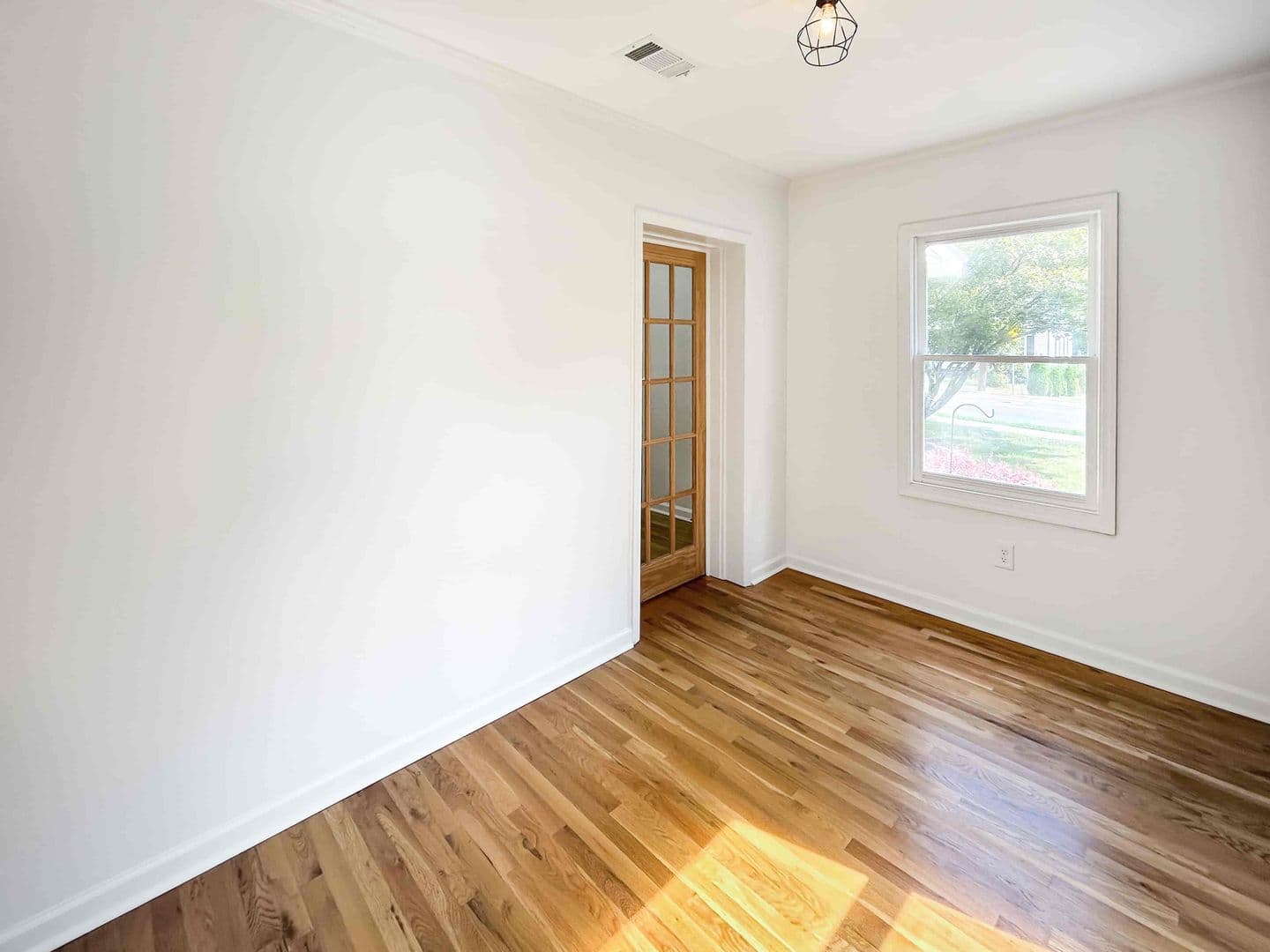 Marietta House: 230 Aviation Rd SE
