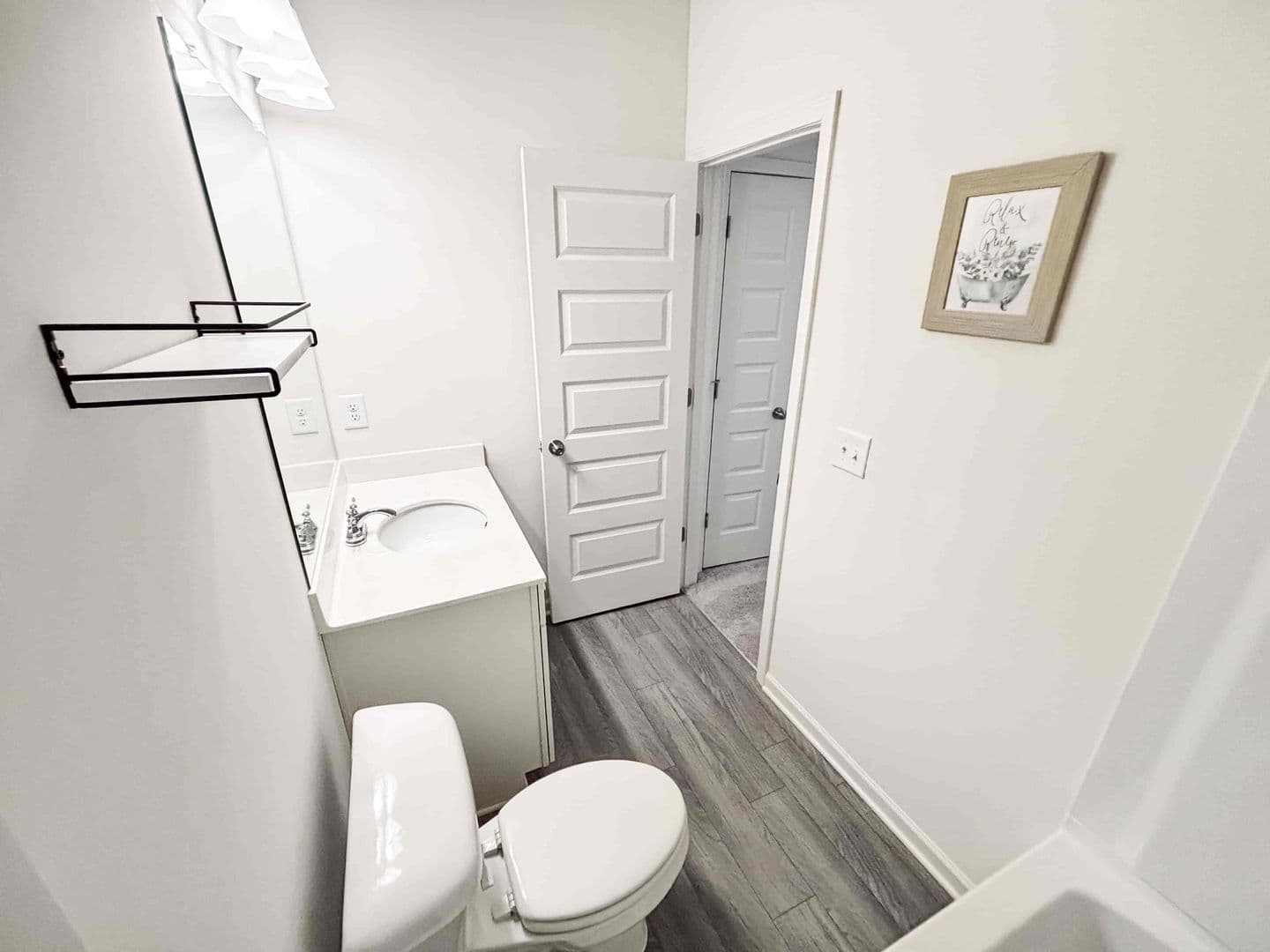 Mableton House: 5784 Silver Lake Dr