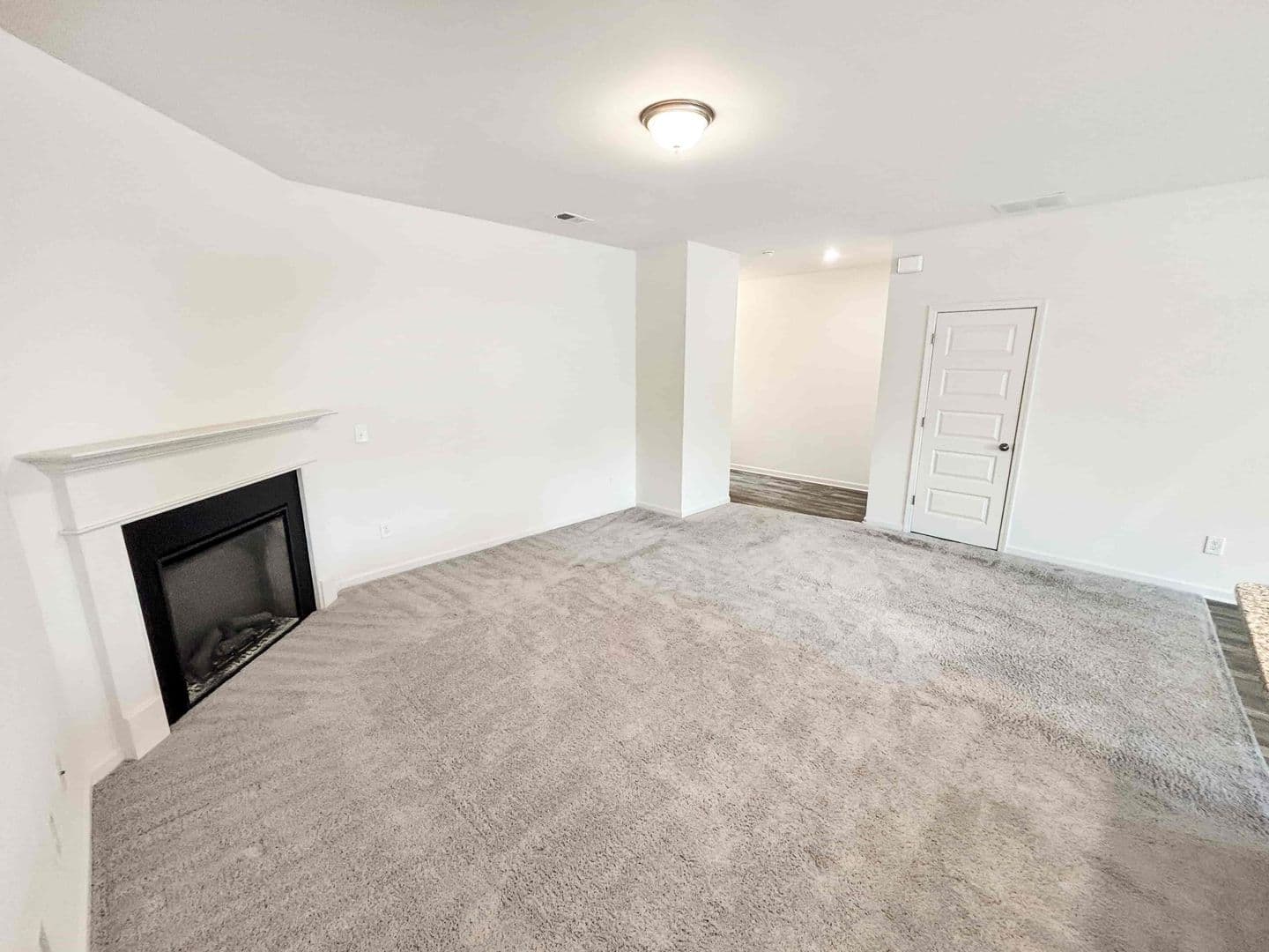 Mableton House: 5784 Silver Lake Dr