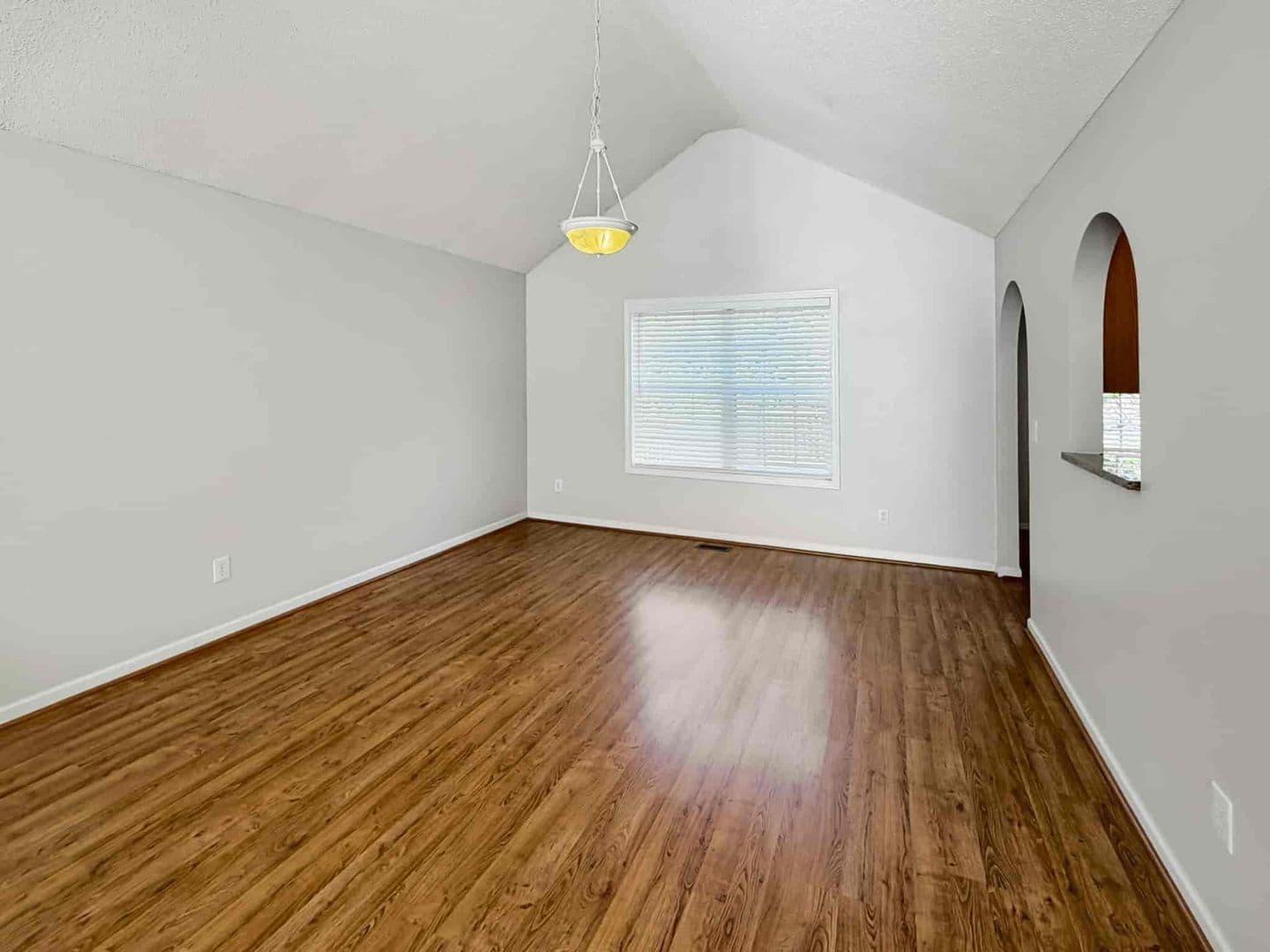 Austell House: 4902 Jocks Ln