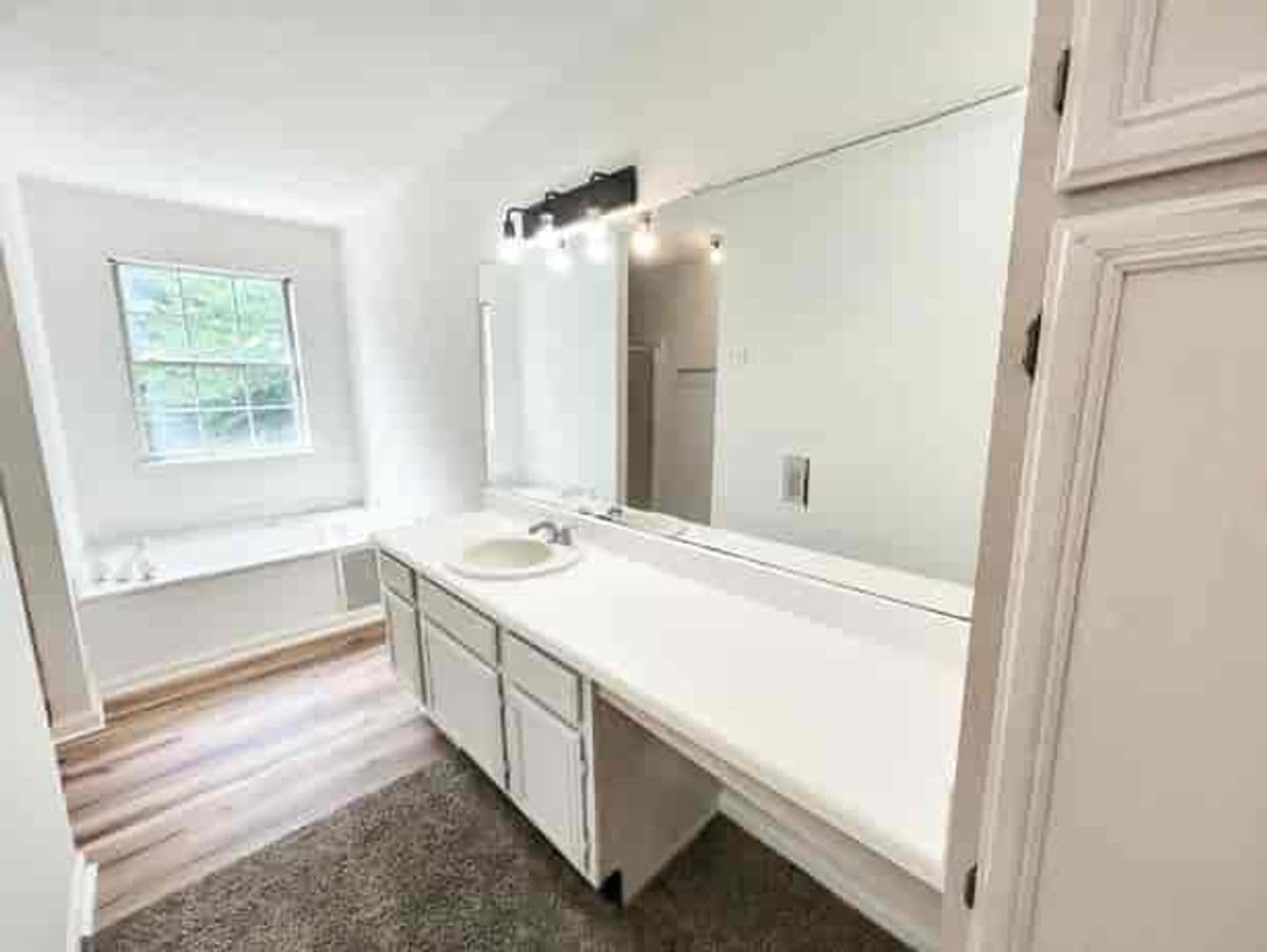 Alpharetta House: 2945 Georgian Manor Dr