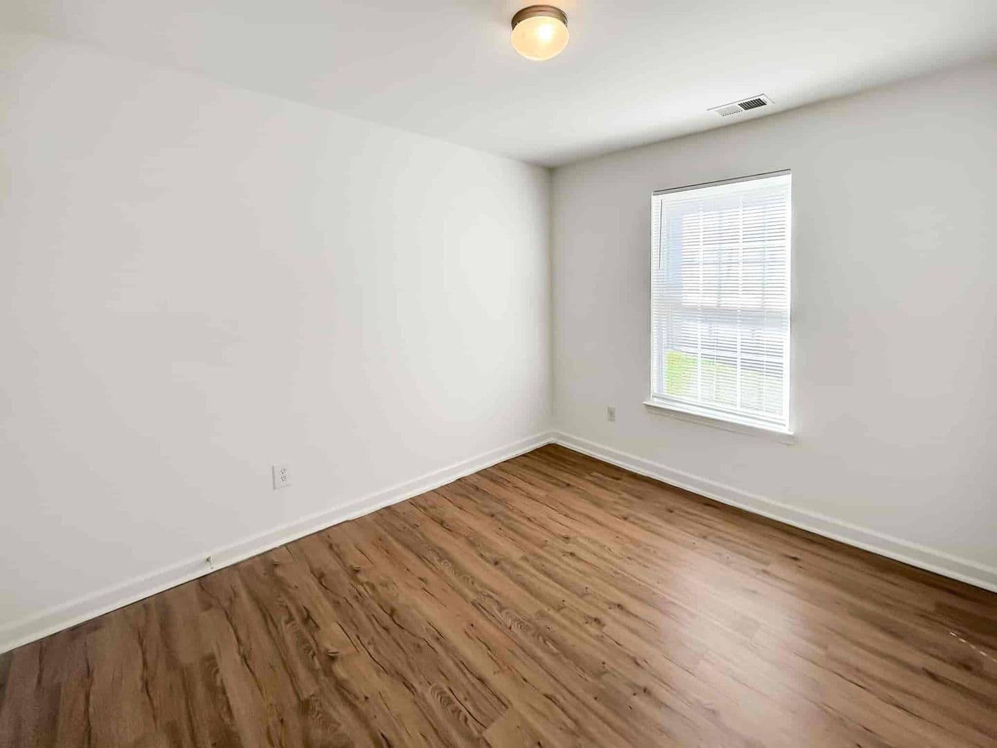 Cartersville House: 1302 Stonehaven Circle