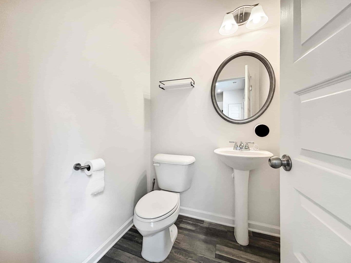Mableton House: 5784 Silver Lake Dr