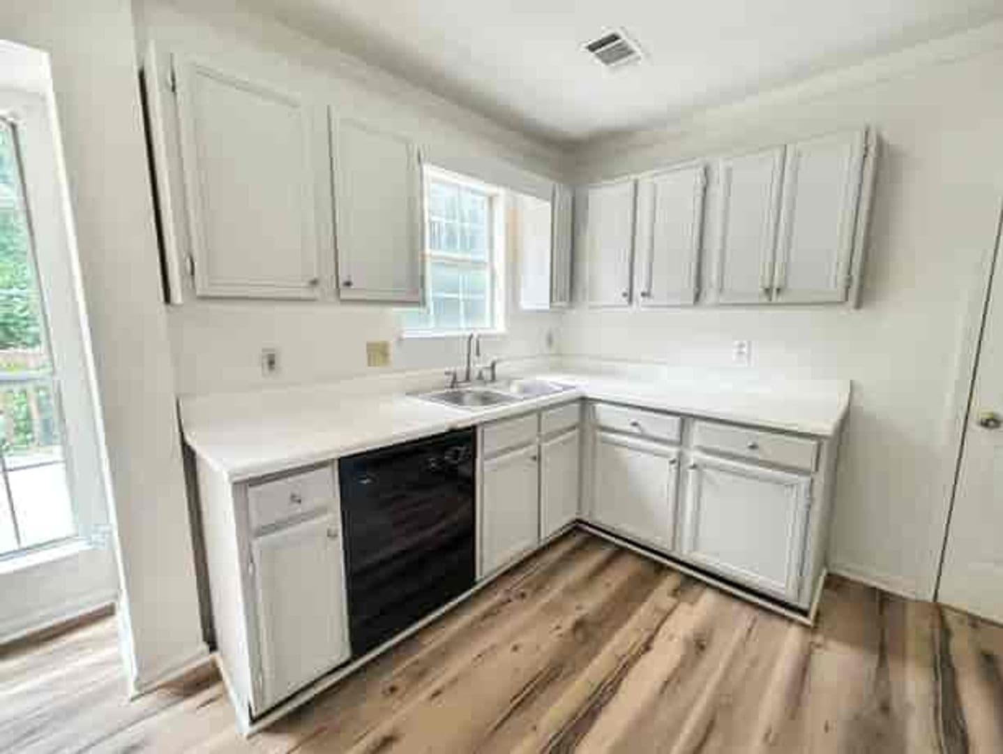 Alpharetta House: 2945 Georgian Manor Dr