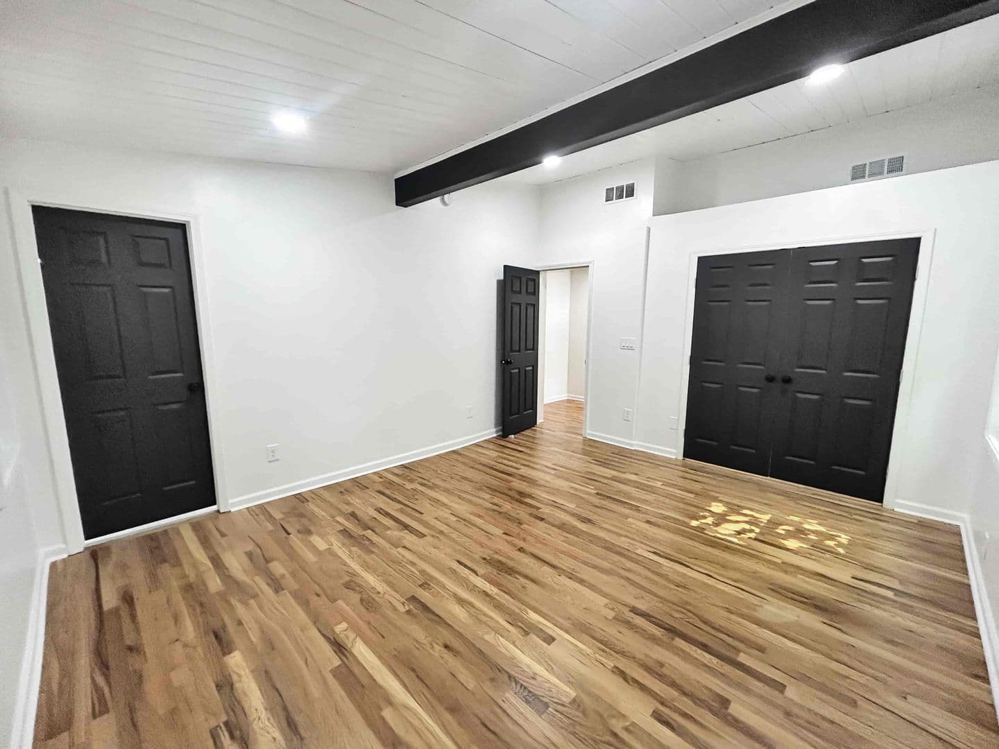 Marietta House: 230 Aviation Rd SE
