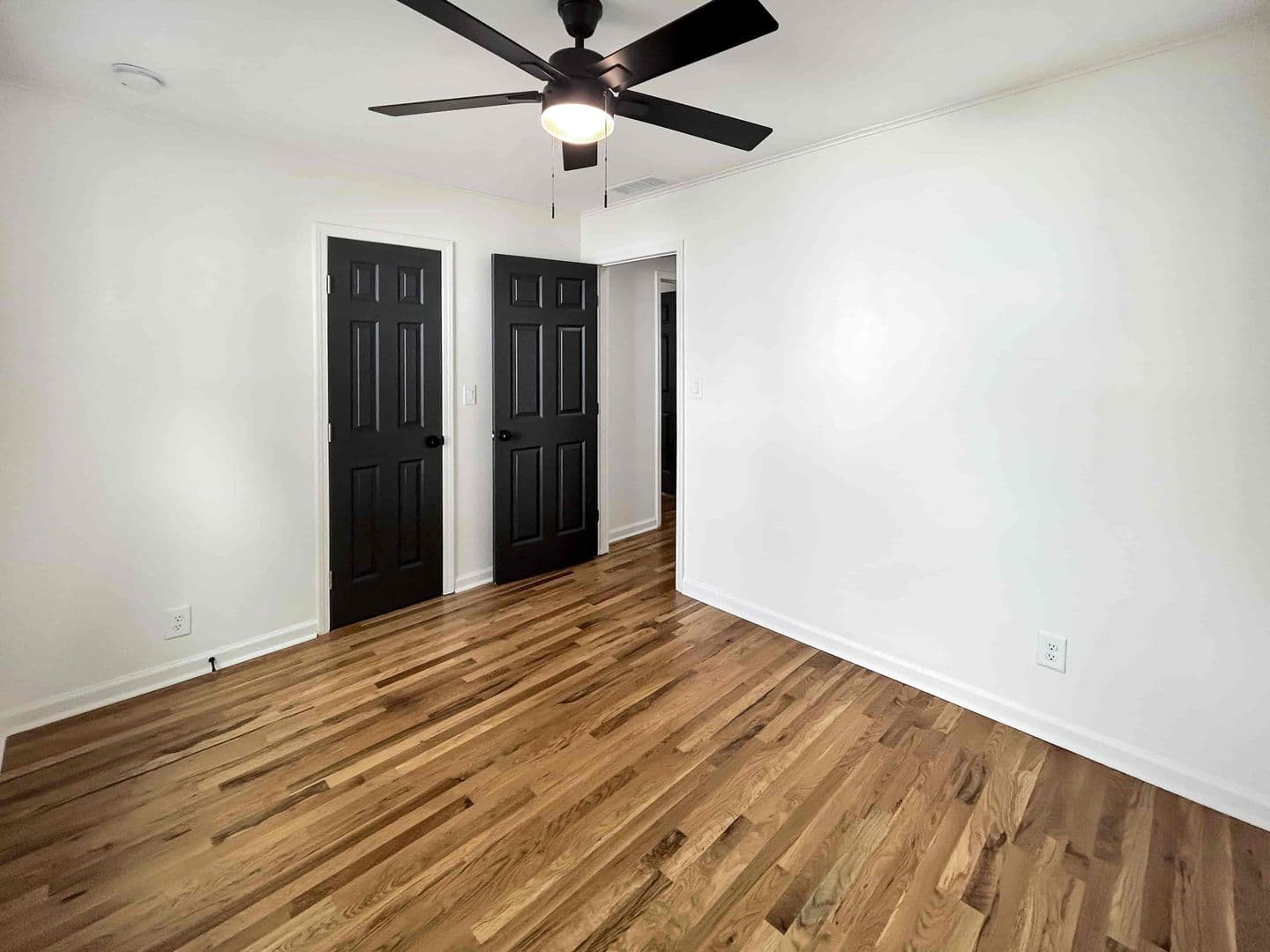 Marietta House: 230 Aviation Rd SE