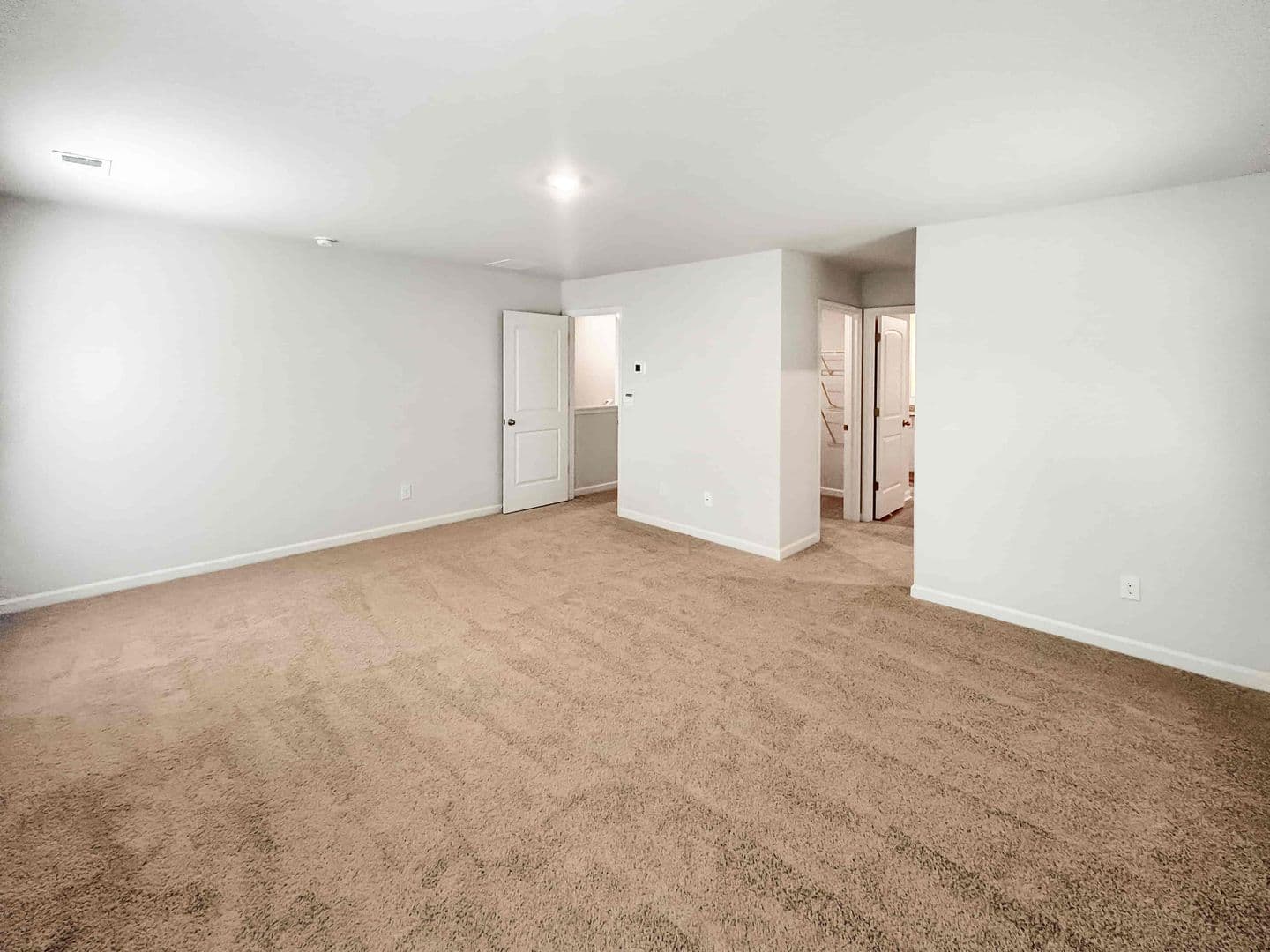 Dallas House: 329 Creekview Wy