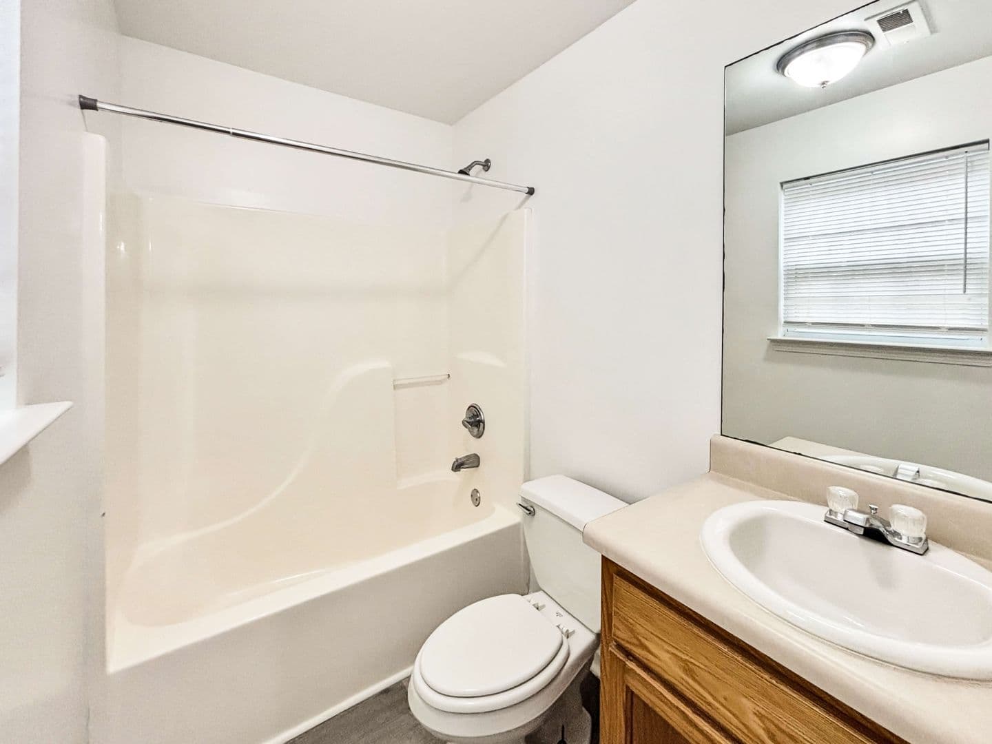Cartersville House: 1402 Stonehaven Circle