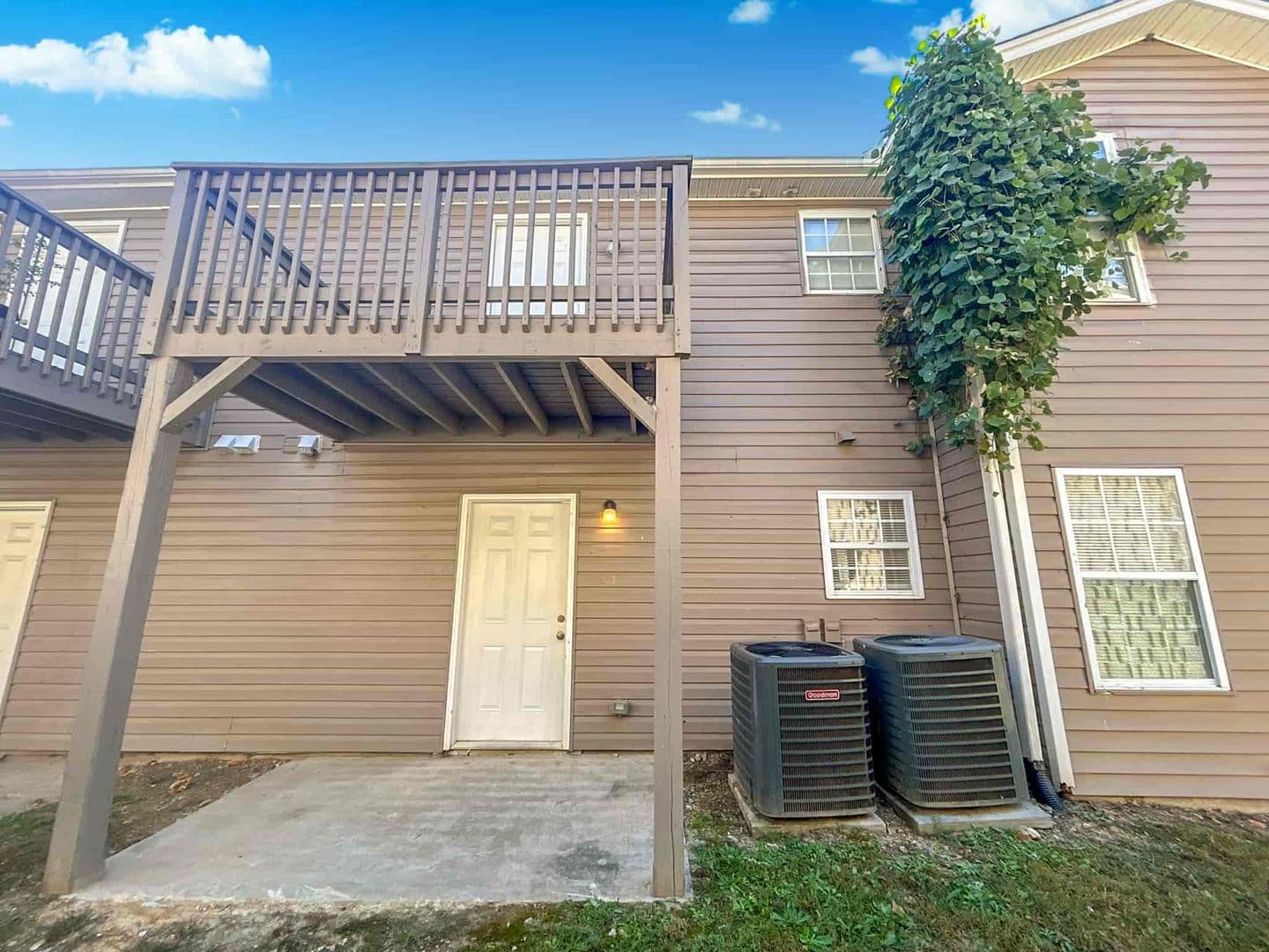 Cartersville House: 1302 Stonehaven Circle