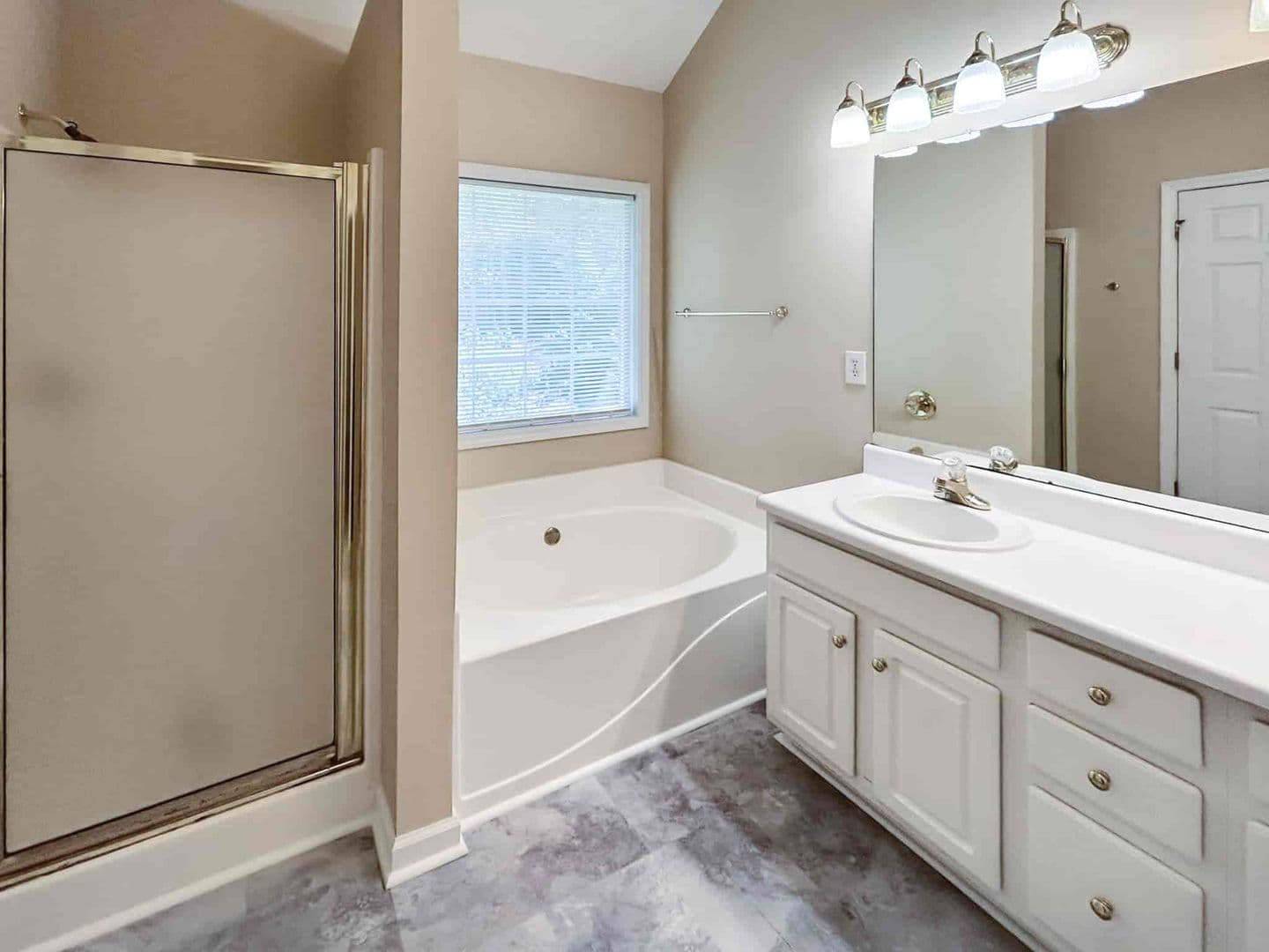 Mableton House: 6090 Farmwood Way SE
