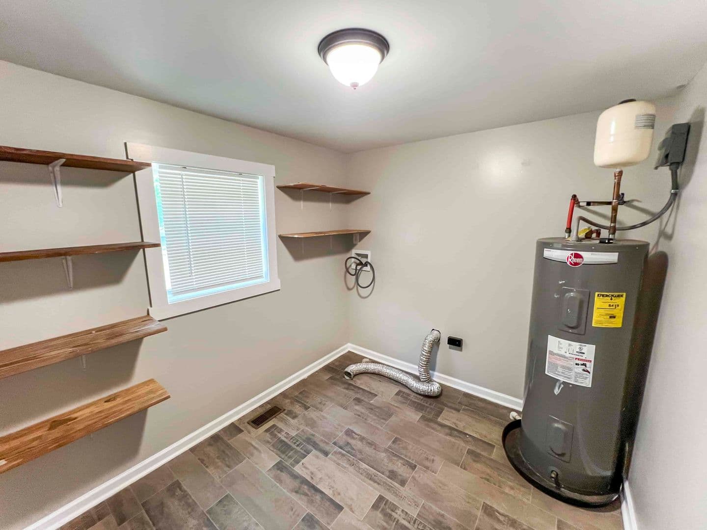 Cartersville House: 18 Mockingbird Drive