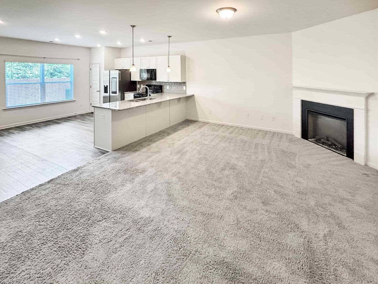 Mableton House: 5784 Silver Lake Dr